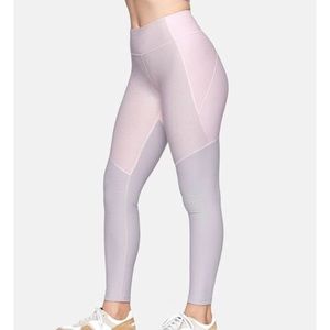 Outdoor Voices 7/8 Tri Tone Leggings (size S)